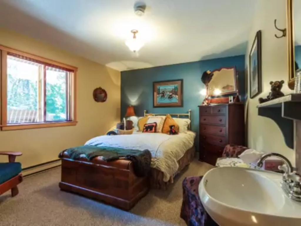 Golden Dreams B&B Whistler Exteriör bild