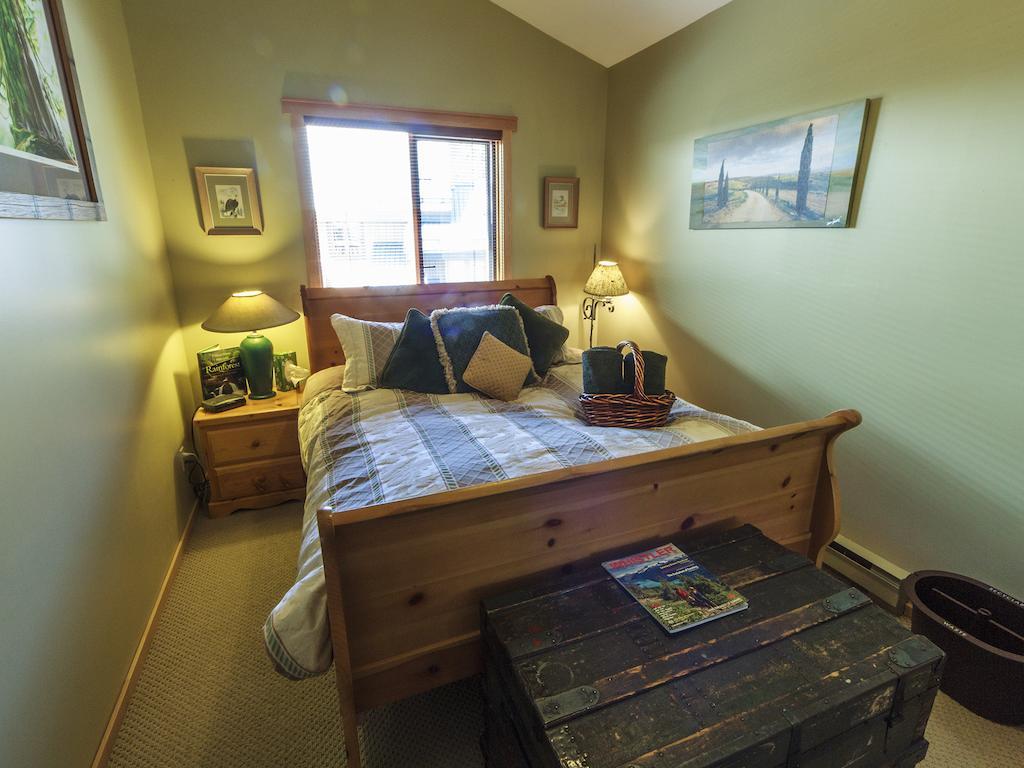 Golden Dreams B&B Whistler Rum bild