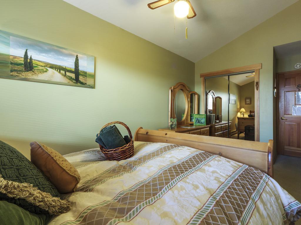 Golden Dreams B&B Whistler Rum bild