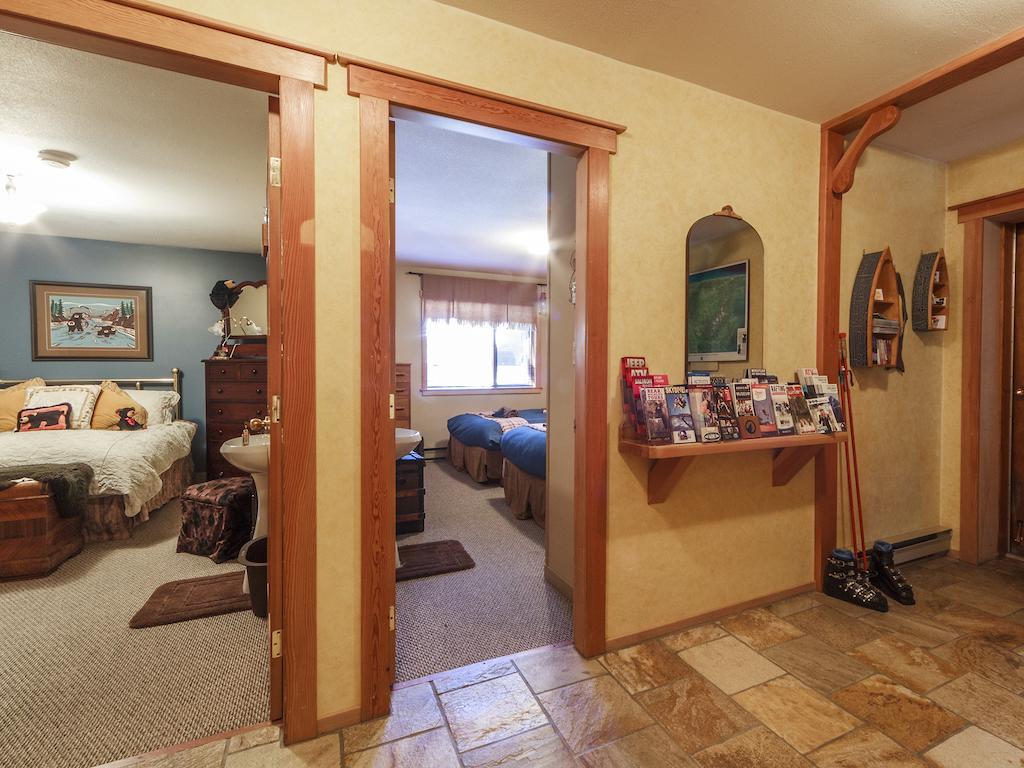 Golden Dreams B&B Whistler Rum bild